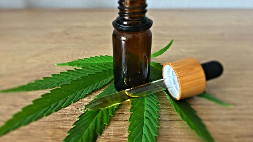 CBD Ecommerce Challenges in the UK: Payment Processing, Compliance, and Platform Restrictions Explained